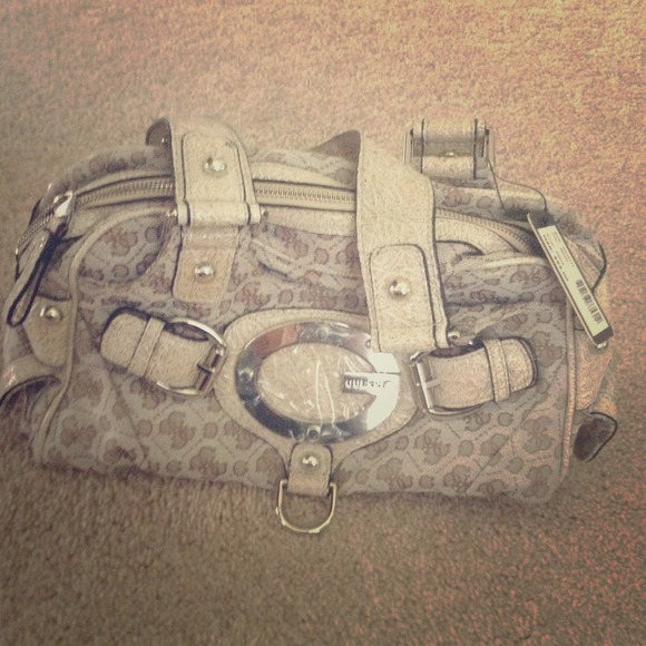 !REDUCED! Guess purse NWT