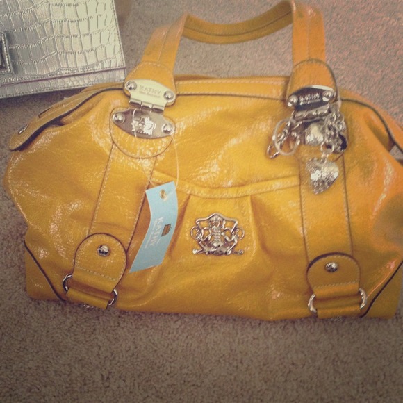 Mustard Kathy Van Zealand handbag! NWT