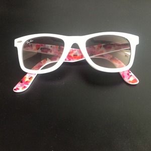 White ray bans