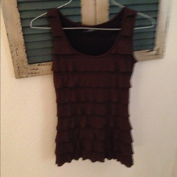 Tops - Long brown ruffled tank