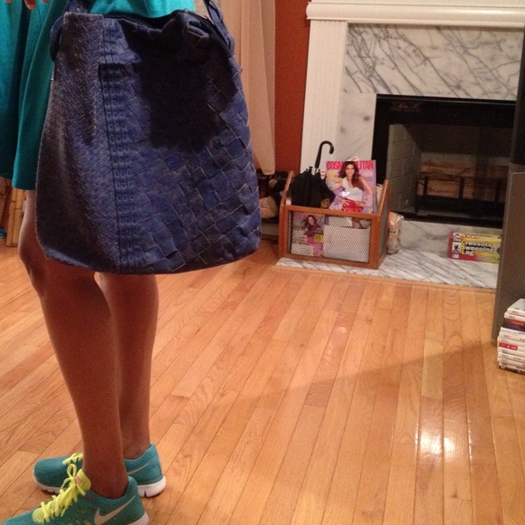 👜👖Jean Distressed Look Handbag👖👜 - Picture 4 of 5