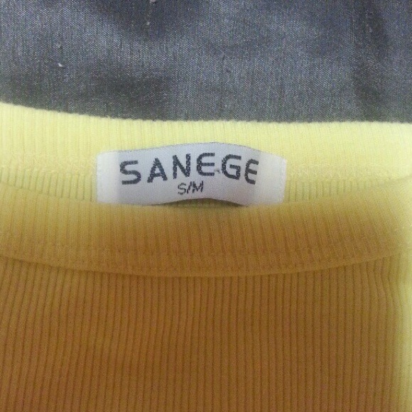 Nice top for summer - Picture 3 of 3