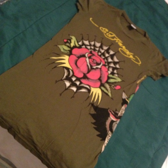 Bundled. Ed hardy top
