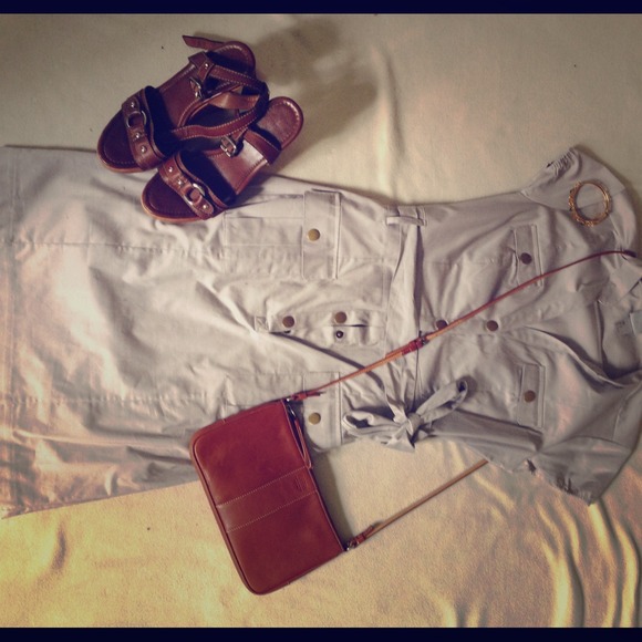 H&M tan button up dress