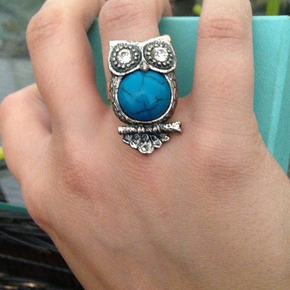 ❌SOLD❌Vintage turquoise & silver owl ring