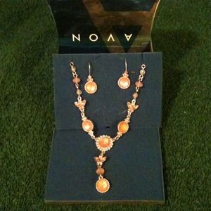 Pretty pastel earring and "y" necklace