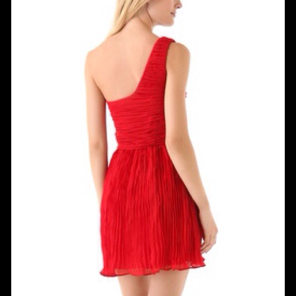 **SOLD** NWT $84 BB dakota one shoulder red dress - Picture 3 of 4