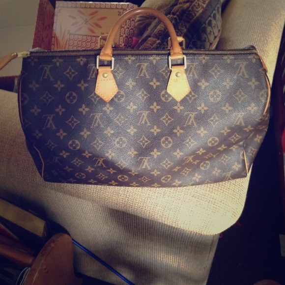 💯% Authentic Louis Vuitton Speedy 40