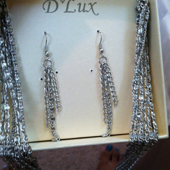 Silver jelwry set - Picture 3 of 4