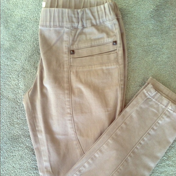 Gray Skinny Jeans with Black Studs