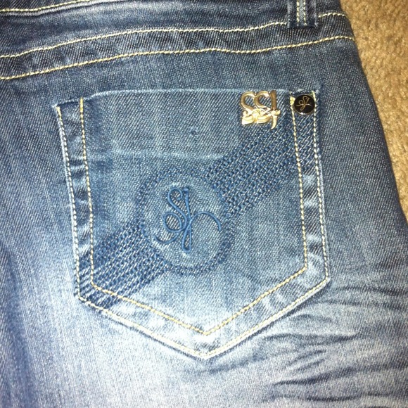 **Worn 1 time ** Bell bottom jeans - Picture 4 of 4
