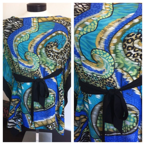 New Direction Tops - SOLD⛔️🎉HOST PICK🎉Tribal Print Blouse