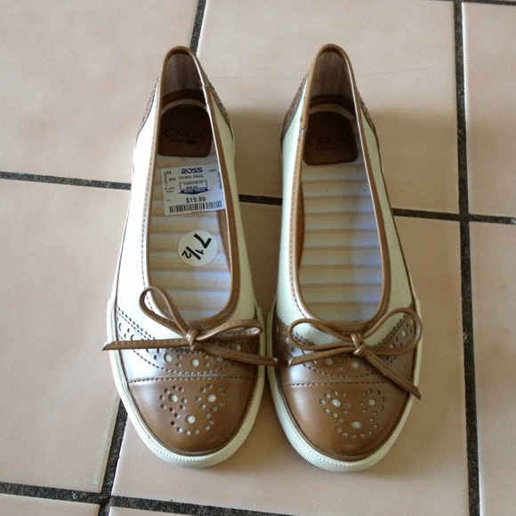 Slip on sneakers
