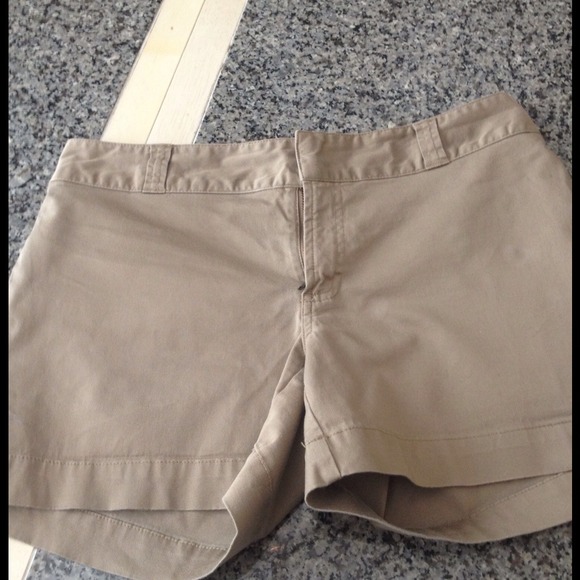 Gap shorts