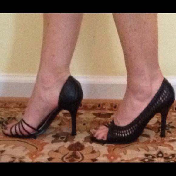 NWOT strappy heels - Picture 3 of 4