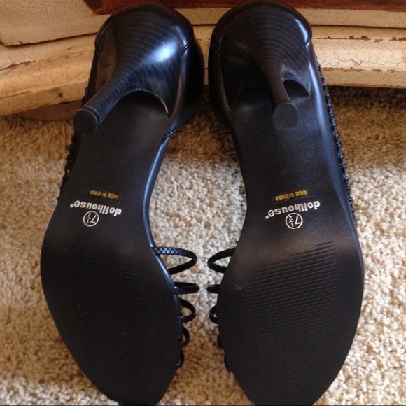 NWOT strappy heels - Picture 4 of 4