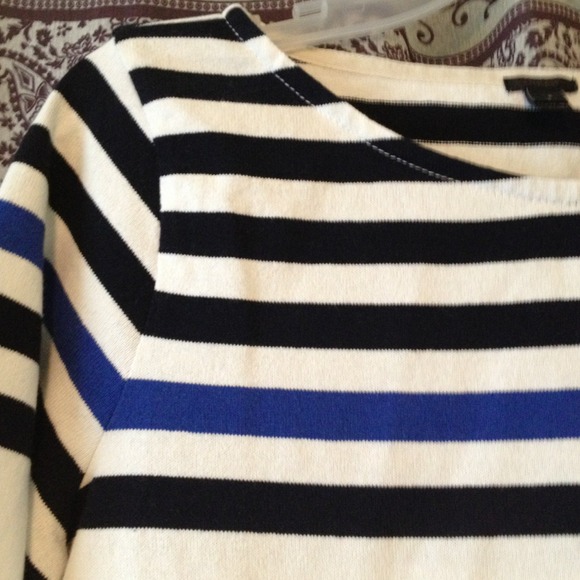 ❌SOLD❌Sailor tee in engineered stripe - Picture 2 of 4