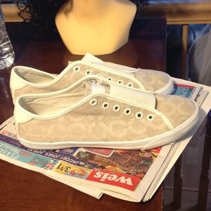 AUTHENTIC Coach shoes