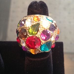 Beautiful multi-color rhinestone dome ring