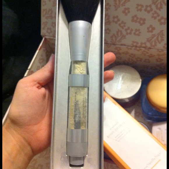 Bath and body works warm vanilla sugar shimmer