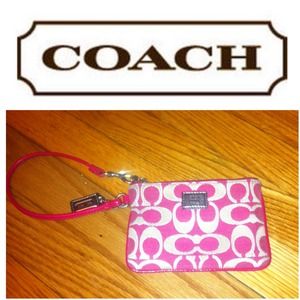 🚫Bundled🚫COACH Wristlet