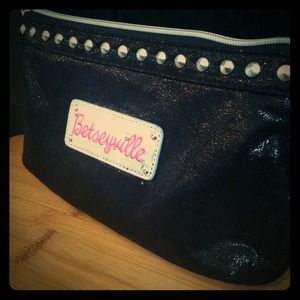 Studded Betsey Johnson Betseyville Makeup Bag BLK