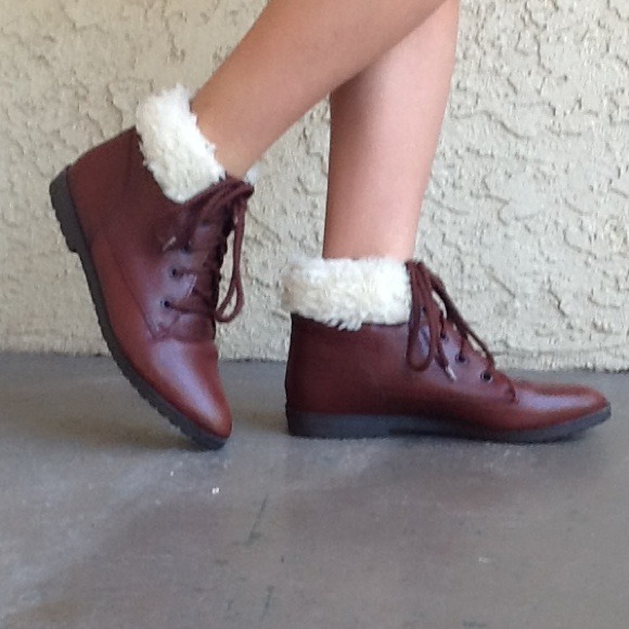 SOLD - Picture 2 of 4