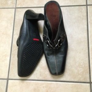 Aerosoles size 9 mules worn  twice