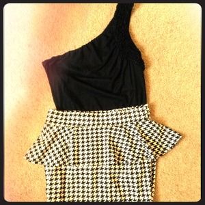ONE SHOULDER TOP + BLACK/WHITE PLAID SKIRT BUNDLE