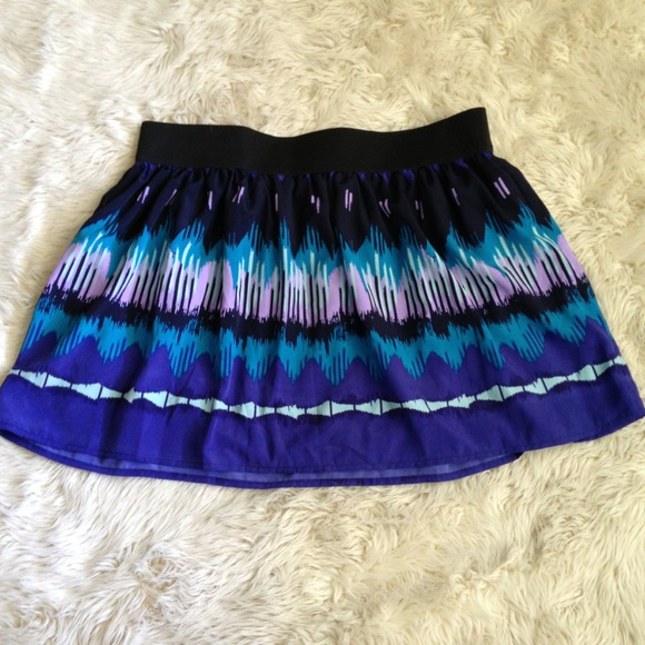 Lauren Conrad Dresses & Skirts - Lauren Conrad Reflection Pool Tribal Skirt 10