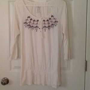 White top by Izod      "BUNDLED" FOR nikib1024"