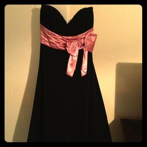 Gorgeous strapless black dress with pink sash