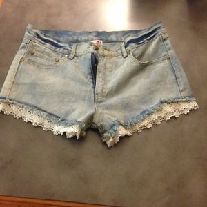 Vintage high wasted shorts