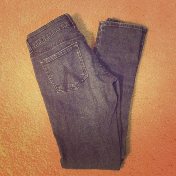 🔥FLASH SALE🔥Delia's Taylor Skinny Jeans