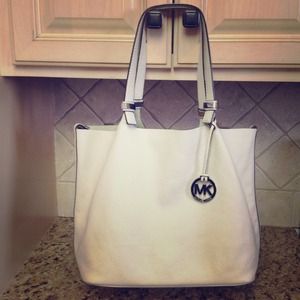 Authenic Michael Kors  Colgate Grab Bag tote.