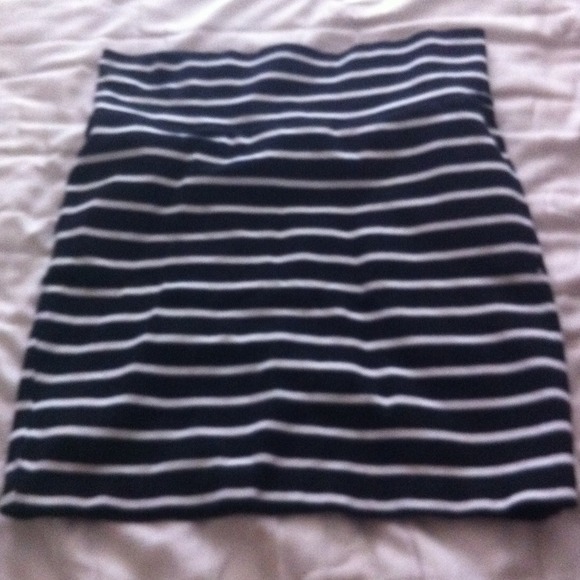 Sexy black and white mini skirt