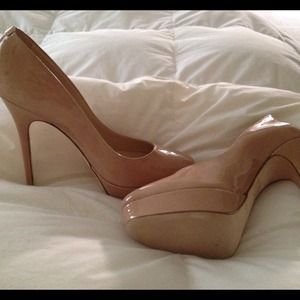 Reaerved-Authentic Jimmy Choo Nude Patent Leather