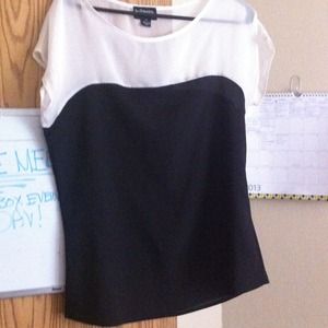 Cute black and white top