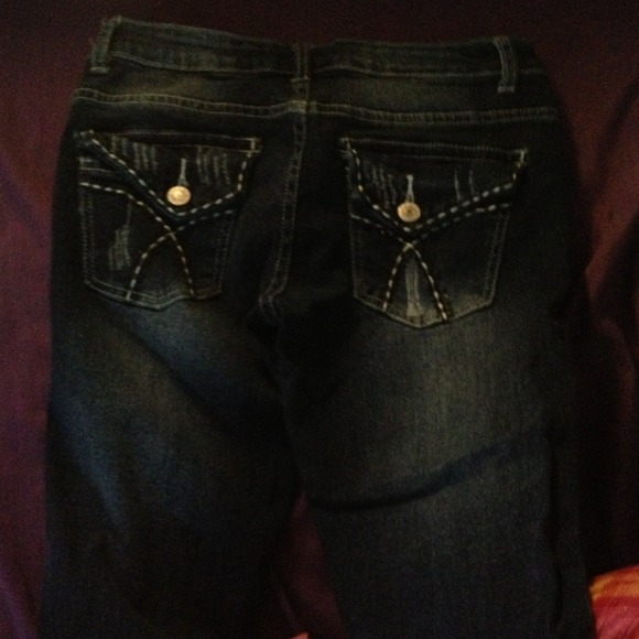 Jeans - Picture 2 of 3