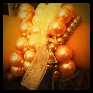 Set of 6 pearl pink and light brown bracelets