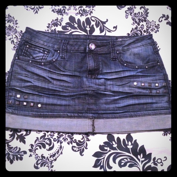 SOLD 💋Denim Blue Jean skirt with silver studs 💗