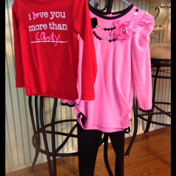 📌📌SOLD📌📌.  Girls outfit and tshirt