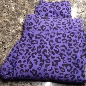 Victoria's Secret Purple cheetah leggings medium