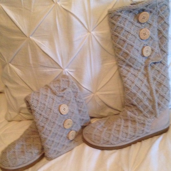 Lattice Cardy Uggs