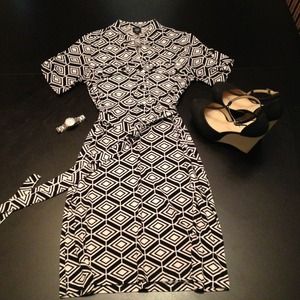 🌹REDUCED🌹Black and White Print Dress
