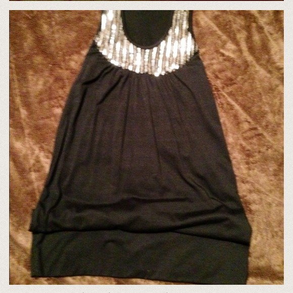 Black tank top bundle. - Picture 2 of 3