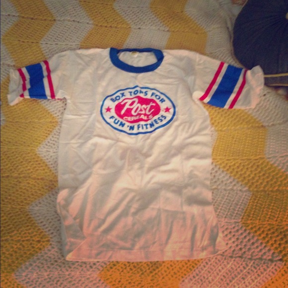 🚫Sold in bundle🚫Vintage 70s Tee never worn