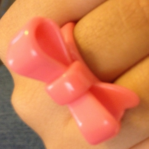 Pink ring 🎀 - Picture 2 of 2