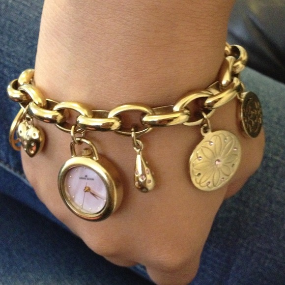 Charm bracelet