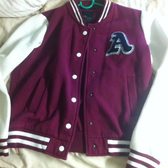 iris basic Jackets & Blazers - Burgundy varsity jacket USED